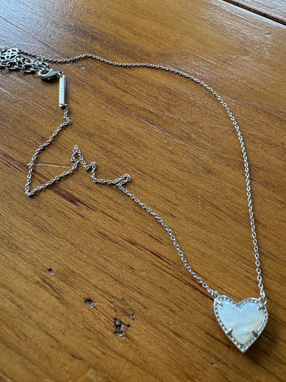 Kendra Scott Mother of Pearl Heart Necklace Silver Tone New